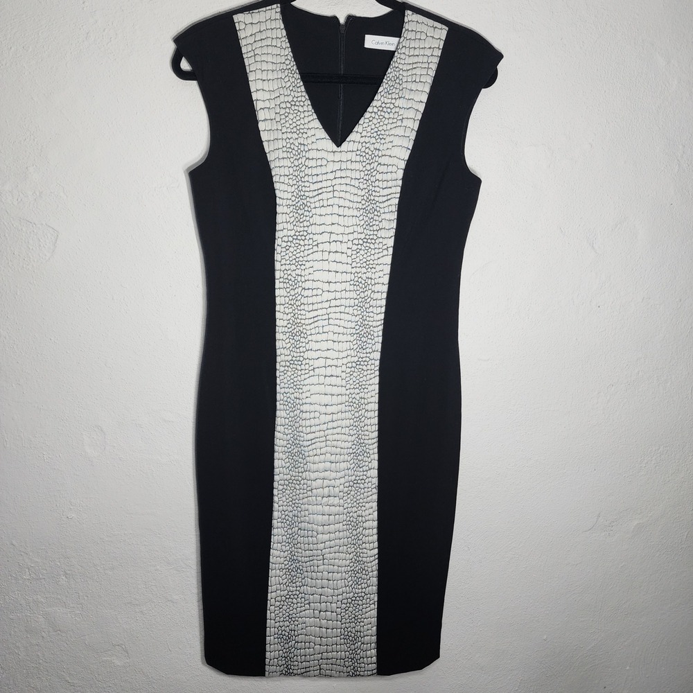 Calvin Klein Sheath Dress Women 4 Black Excellent Croc Embossed Panel V-Neck Cap